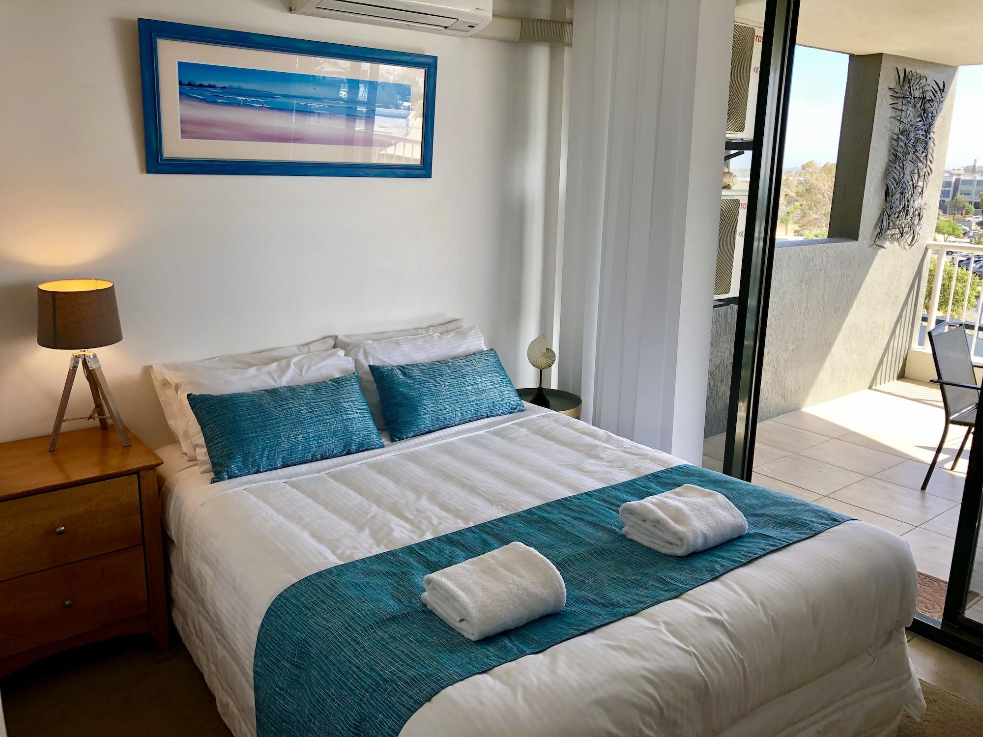 Coolum Beach Resort Екстериор снимка